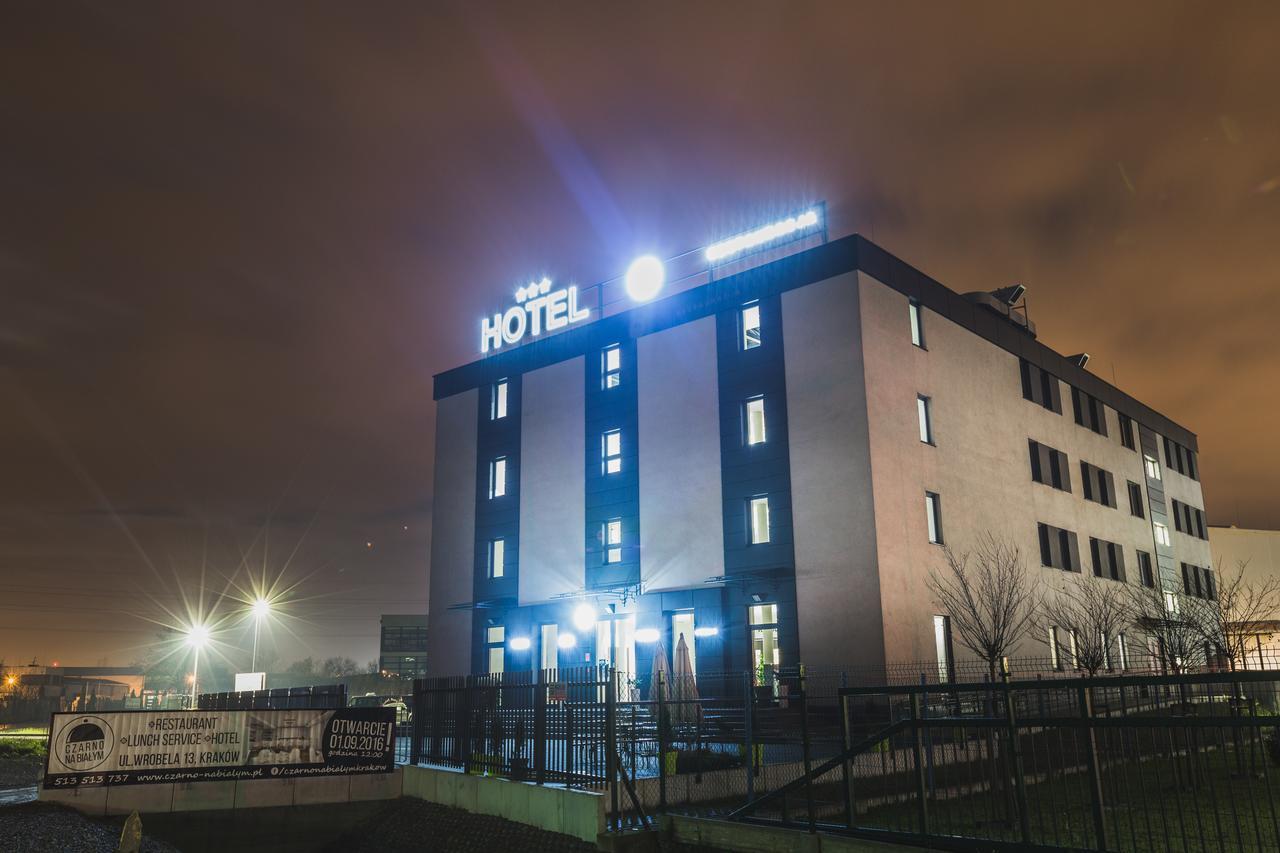 Hôtel Czarno Na Bialym à Cracovie Extérieur photo