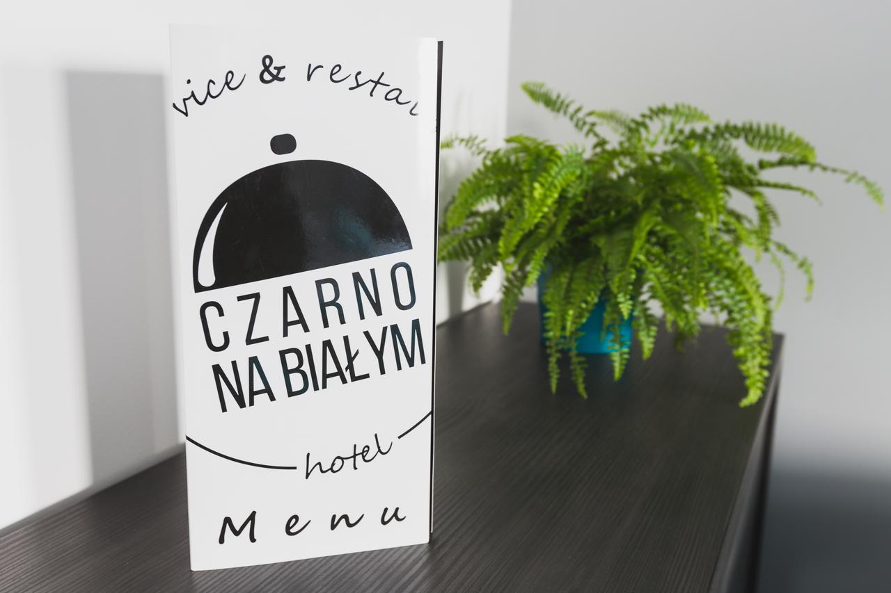 Hôtel Czarno Na Bialym à Cracovie Extérieur photo