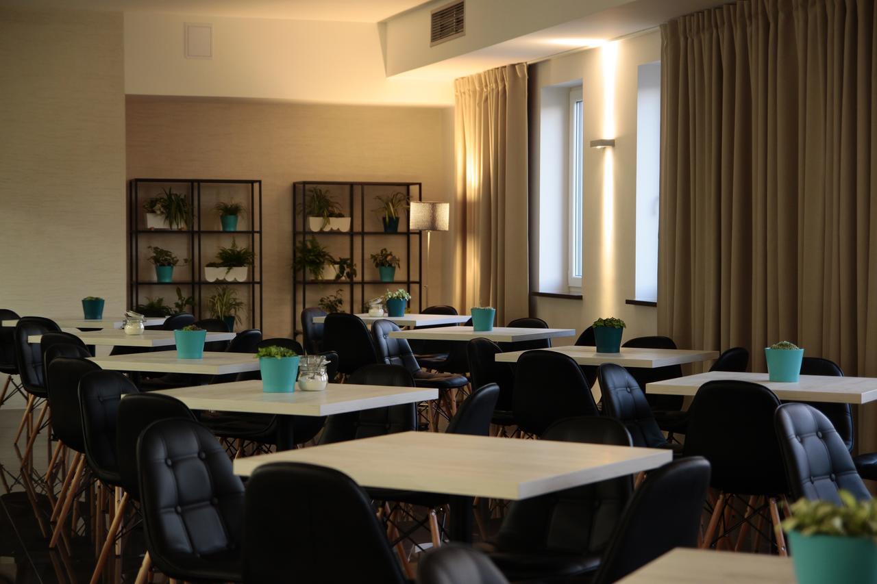 Hôtel Czarno Na Bialym à Cracovie Extérieur photo